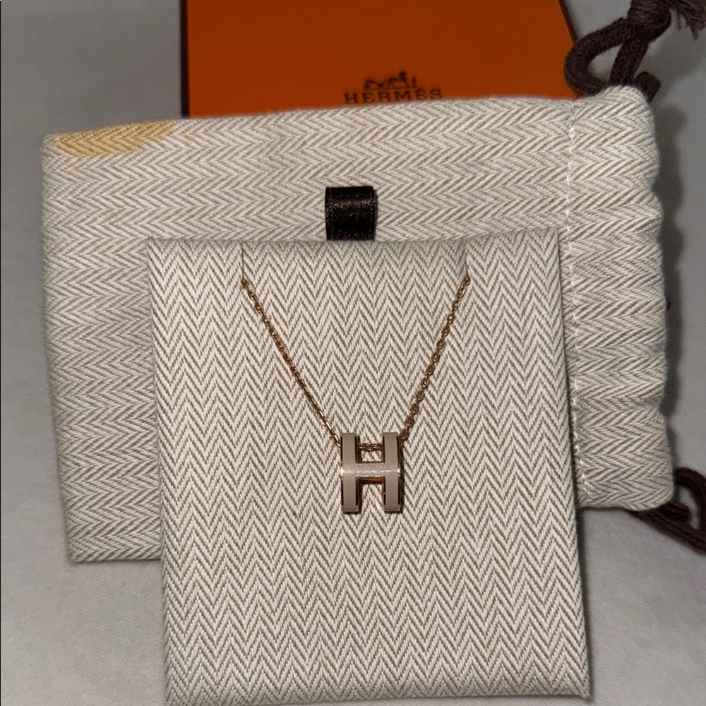 Hermès mini pop H pendant